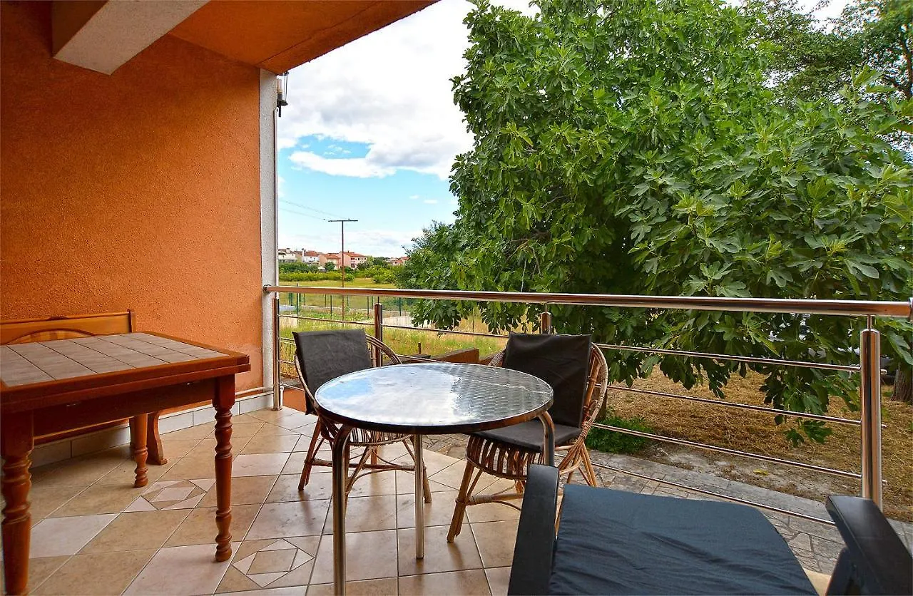 Apartments Orange 709 Fažana
