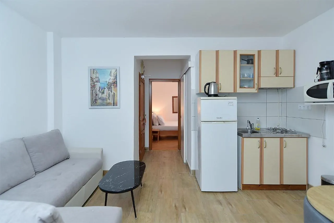 Apartments Orange 709 Fažana
