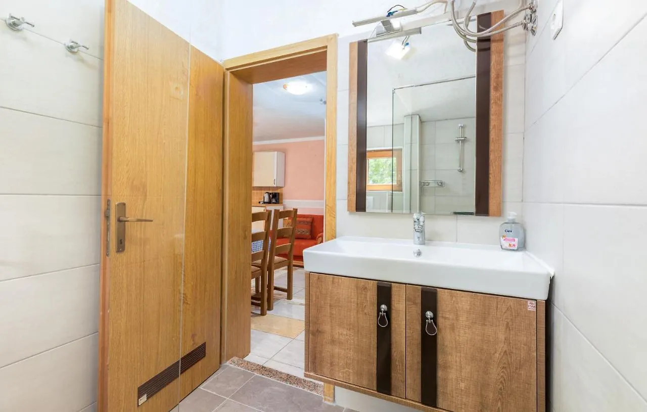 Apartments Orange 709 Fažana Hırvatistan
